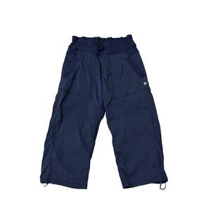 Lululemon Women's Size 6 Crop Joggers Elastic Waist Pockets Loose Fit Gray